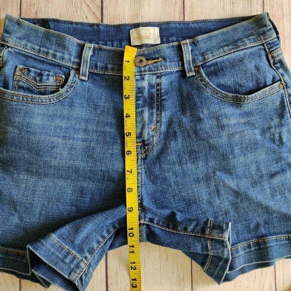 Vintage Levi's 515 high rise shorts sz 4 - Picture 9 of 14